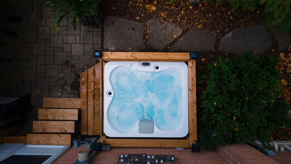 Manitoba 4-Person 15-Jet Portable Hot Tub